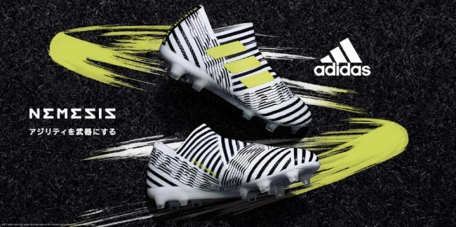 史上初！スパイクにバンデージ構造を搭載した、キレのあるフットワーク