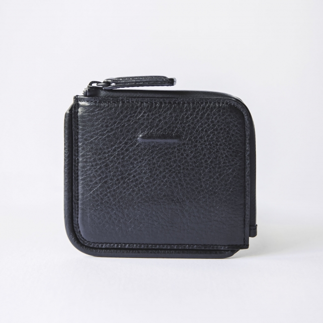 objcts.ioが提案する、キャッシュレス時代に適ったレザーウォレット