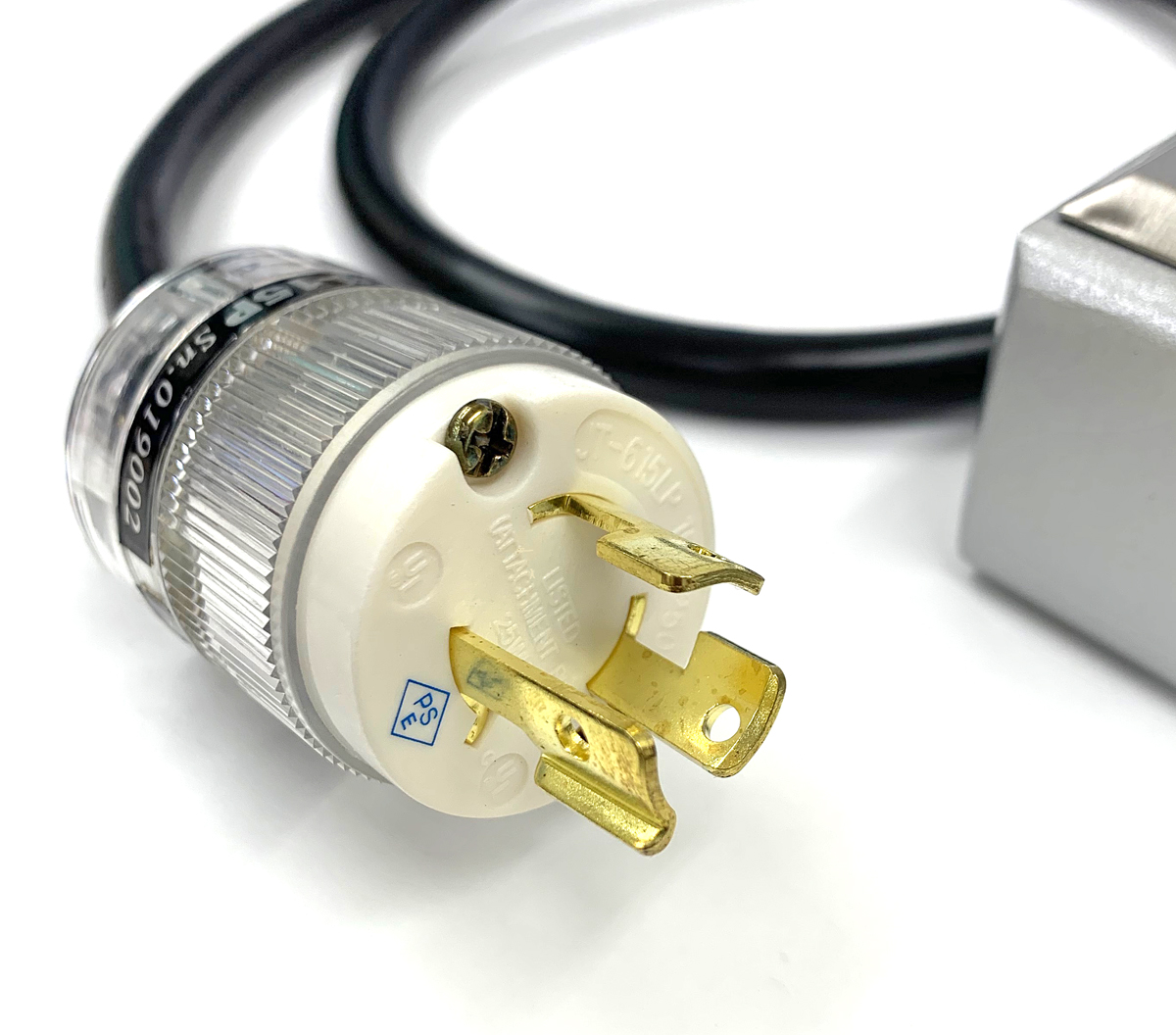 200V専用、WATTGATE シールド重鉄タップ！