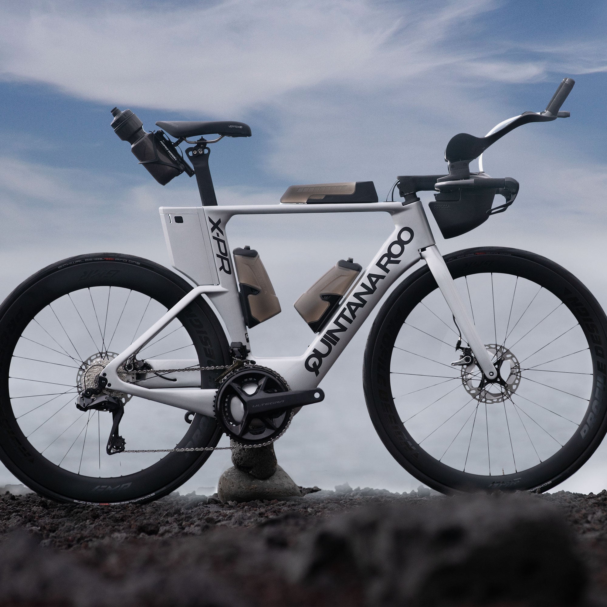 Cycling components; Aerobars, Hydrating, Wheels, Handlebars and