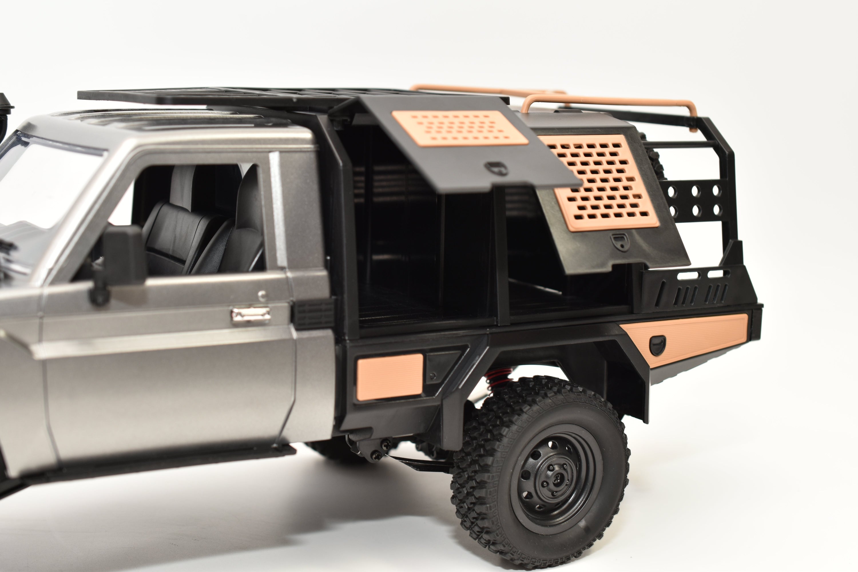 MNモデル トヨタ ランドクルーザー79オーバランド仕様 アウトドア