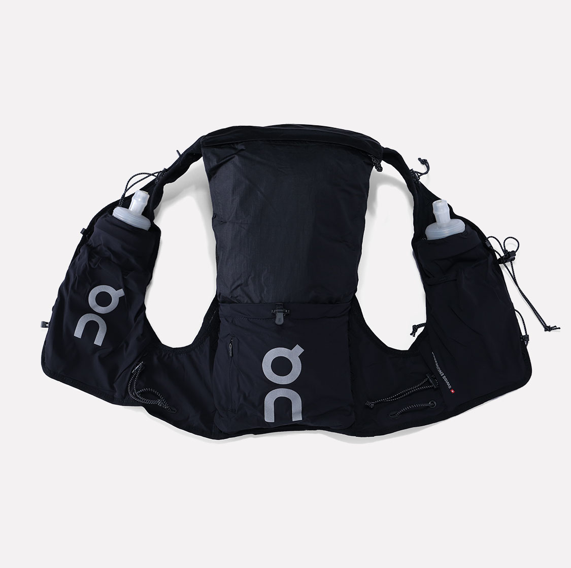 Onの本気を感じるトレイルランニングザック『Ultra Vest 10L』 | Run