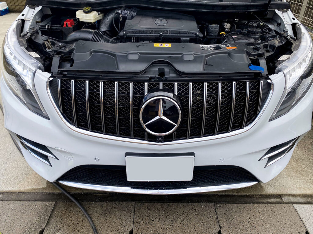 メルセデス・ベンツ Vクラスの純正グリルをDIYでパナメリカーナグリル