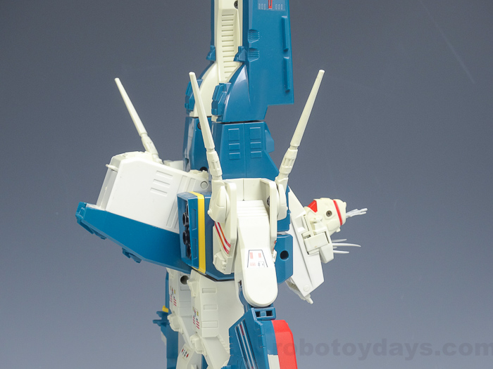 マクロス強攻型 SDF-1 タカトクトイス レビュー | RoboToyDays