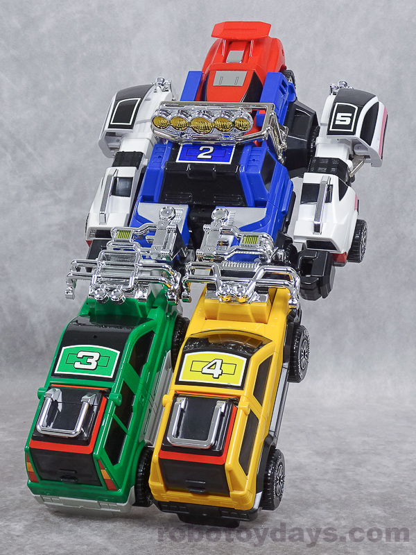 激走合体 DX RVロボ (RV Robo) レビュー | RoboToyDays