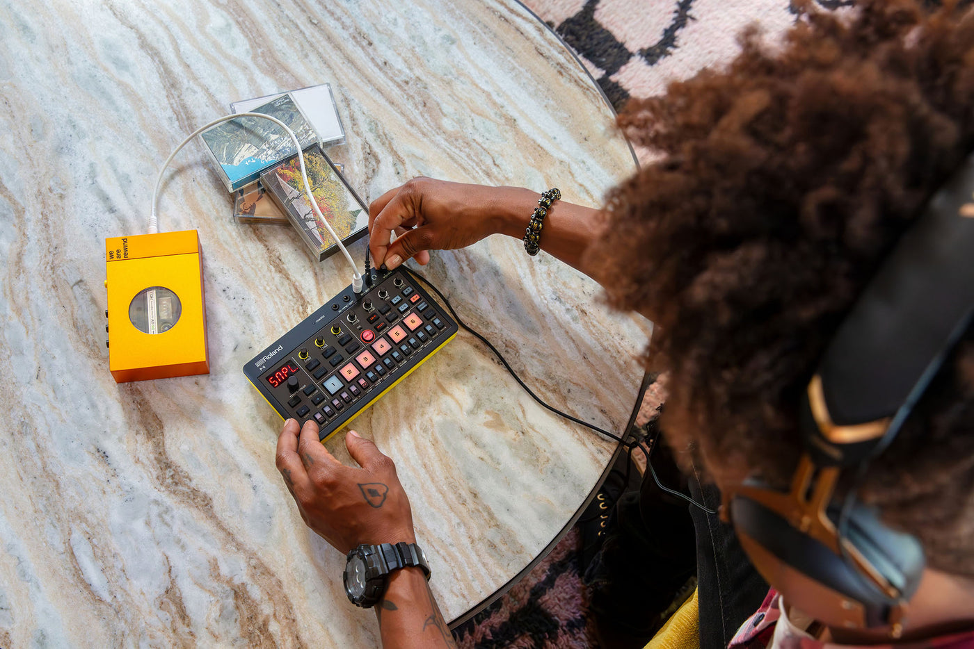 Roland P-6 Aira Compact Creative Sampler – Roland Store London