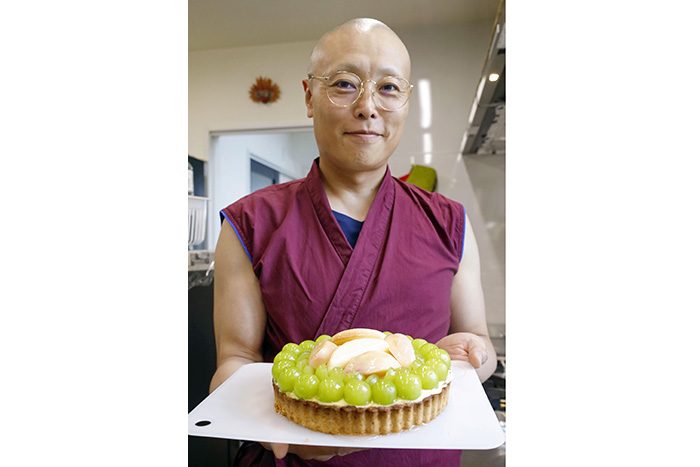 自由に生きる」住職発信 北海道の阿部さん スリランカでの教え実践