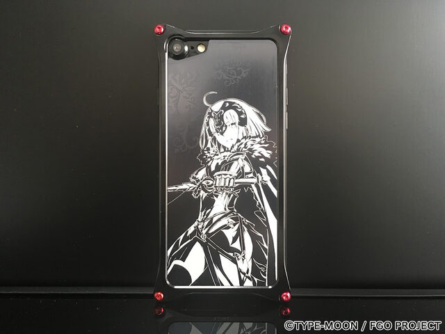 サーヴァントが衝撃からスマホを守る！『FGO』×『GILD design』iPhone