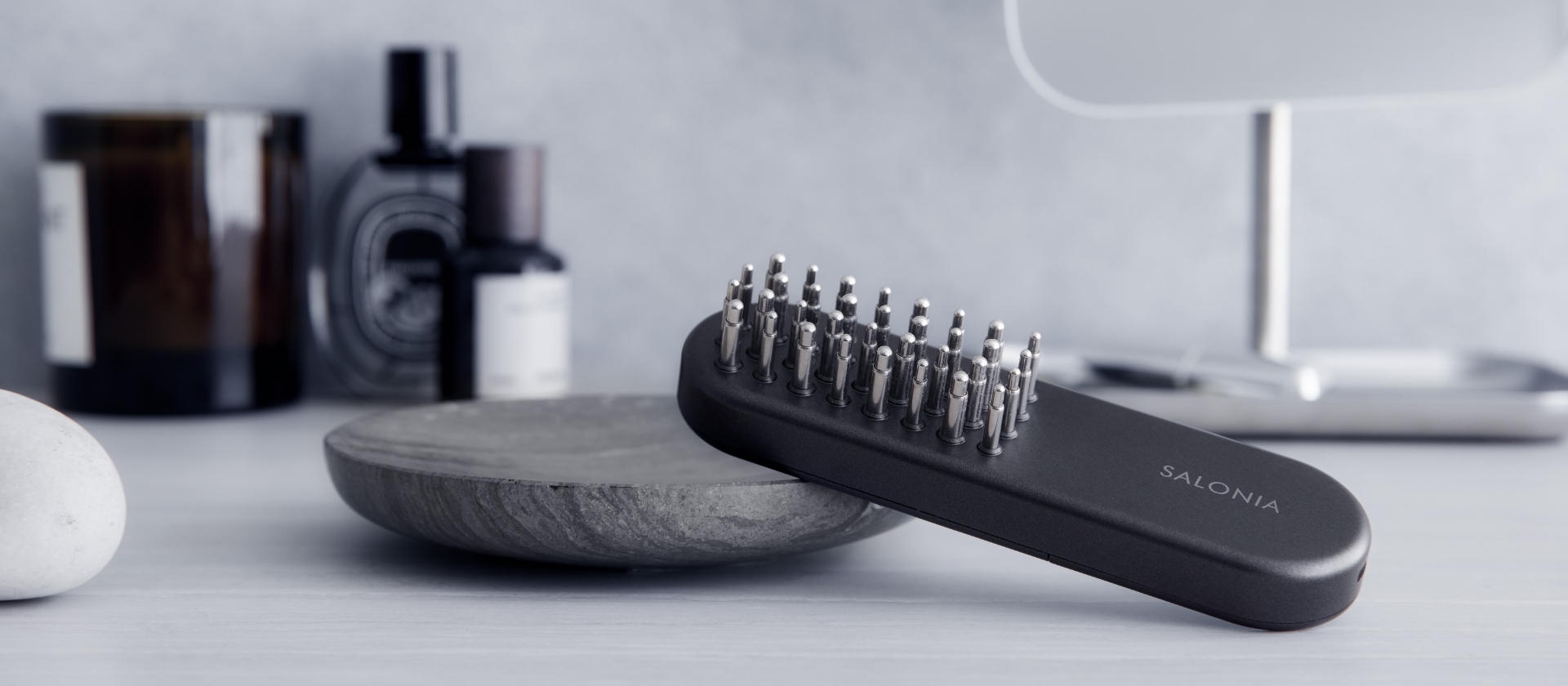 EMSリフトブラシ 3Dケア | SALONIA(サロニア)公式サイト