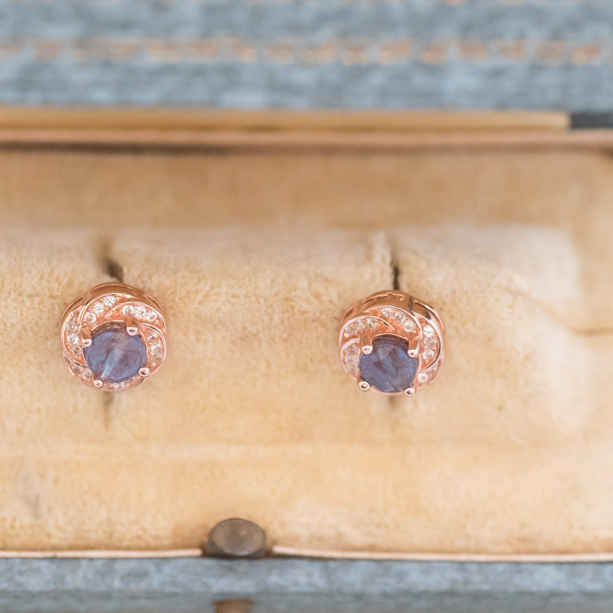 アンティークサフィレットピアス