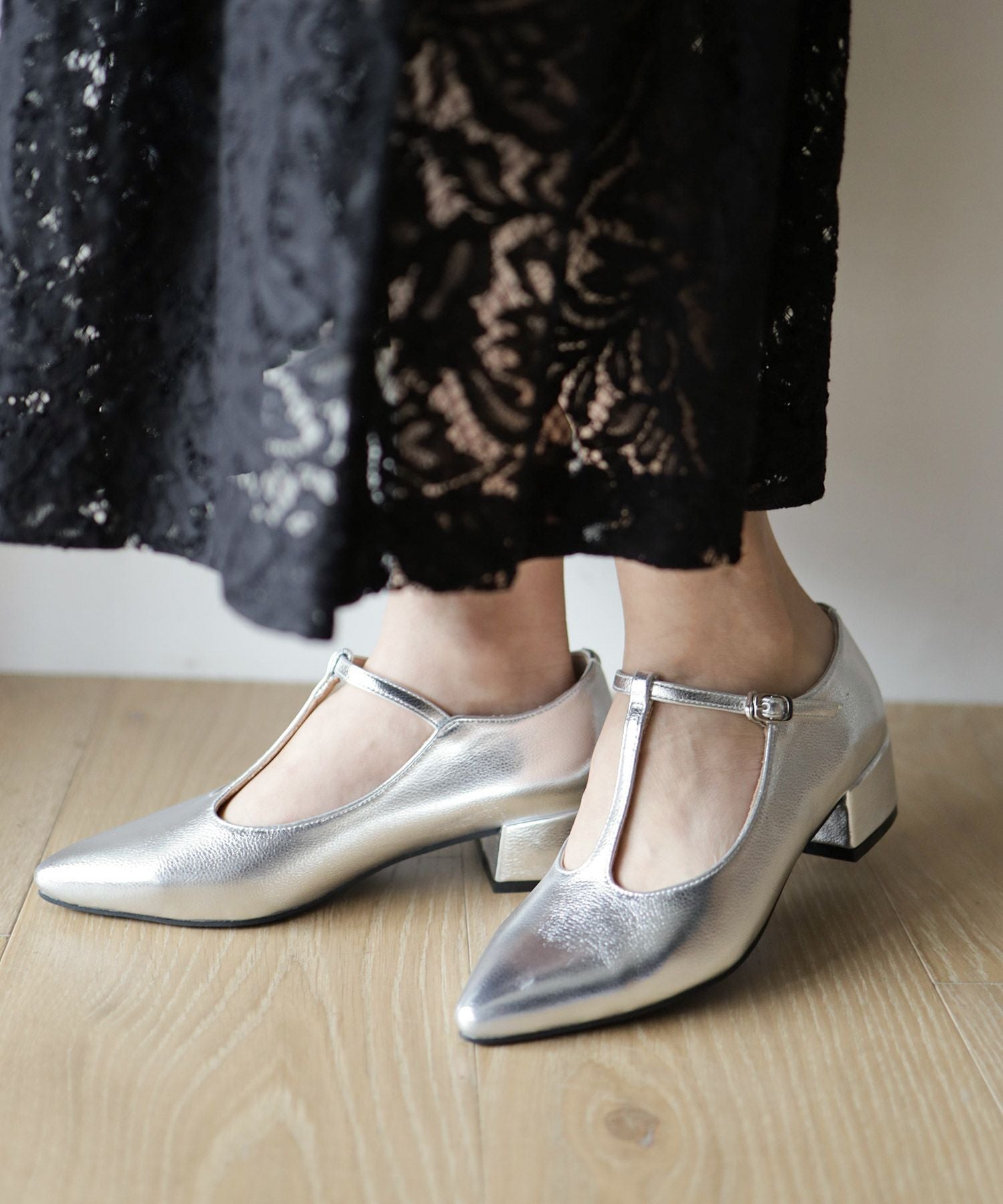 Tストラップミドルヒールパンプス | SESTO(セスト)|レディースシューズ