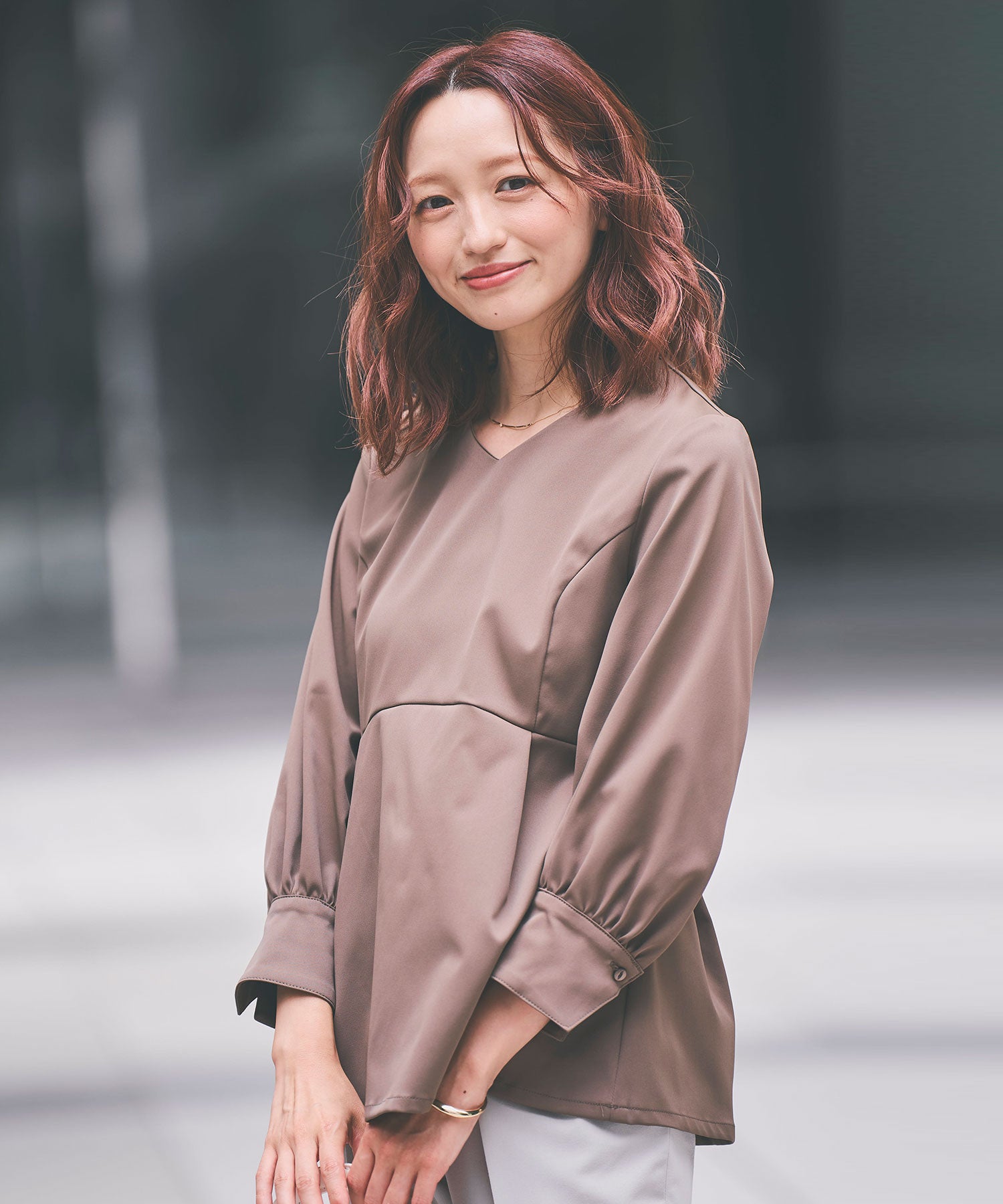 イージーケア】 マットサテンペプラムブラウス – Sirin Online Store