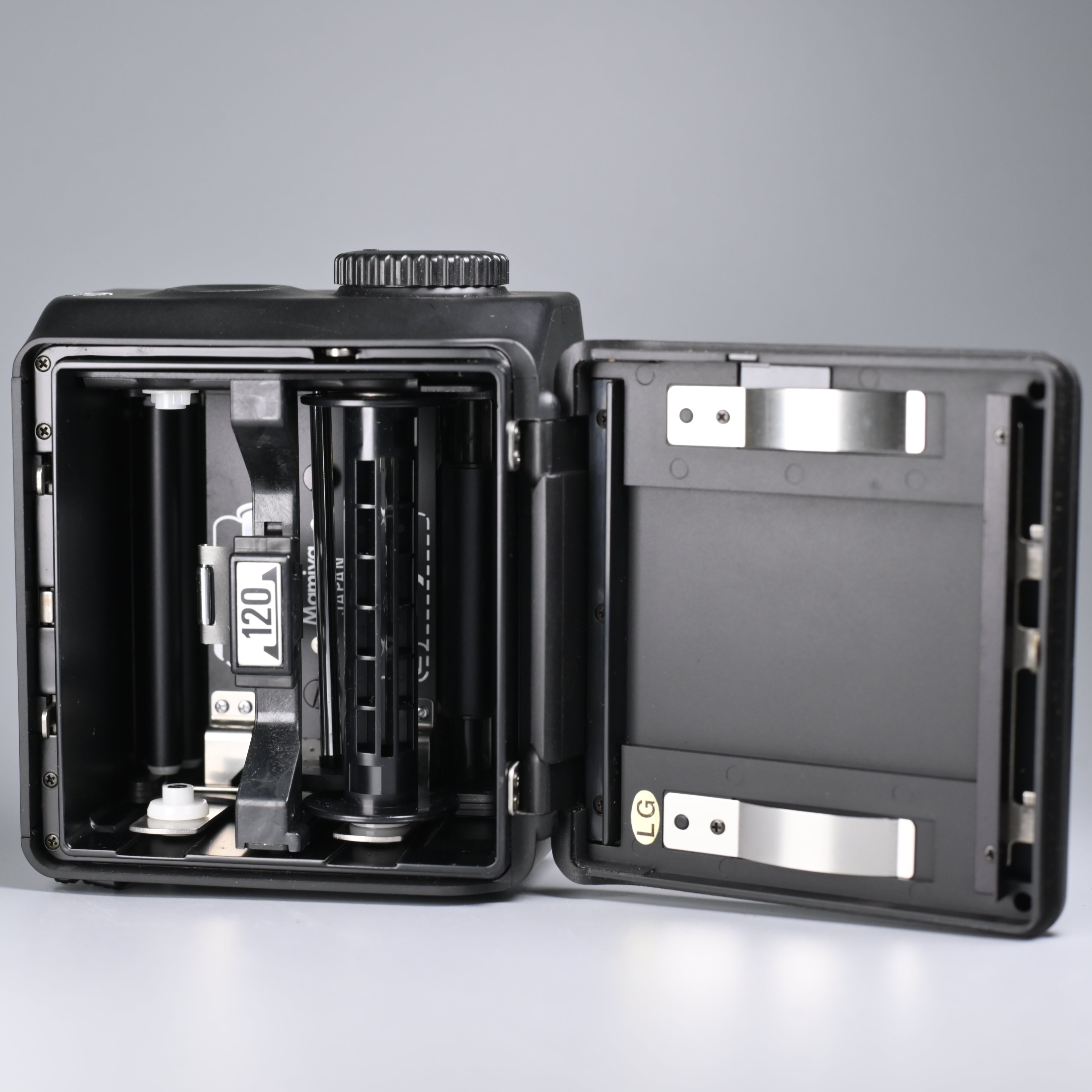 Mamiya 645 Pro + Sekor Zoom C 55-110mm F4.5 W Lens – SHOWA