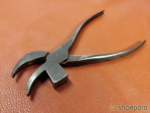 靴工具のワニ（ピンサーペンチ、ラスティング・ピンサー）日本製