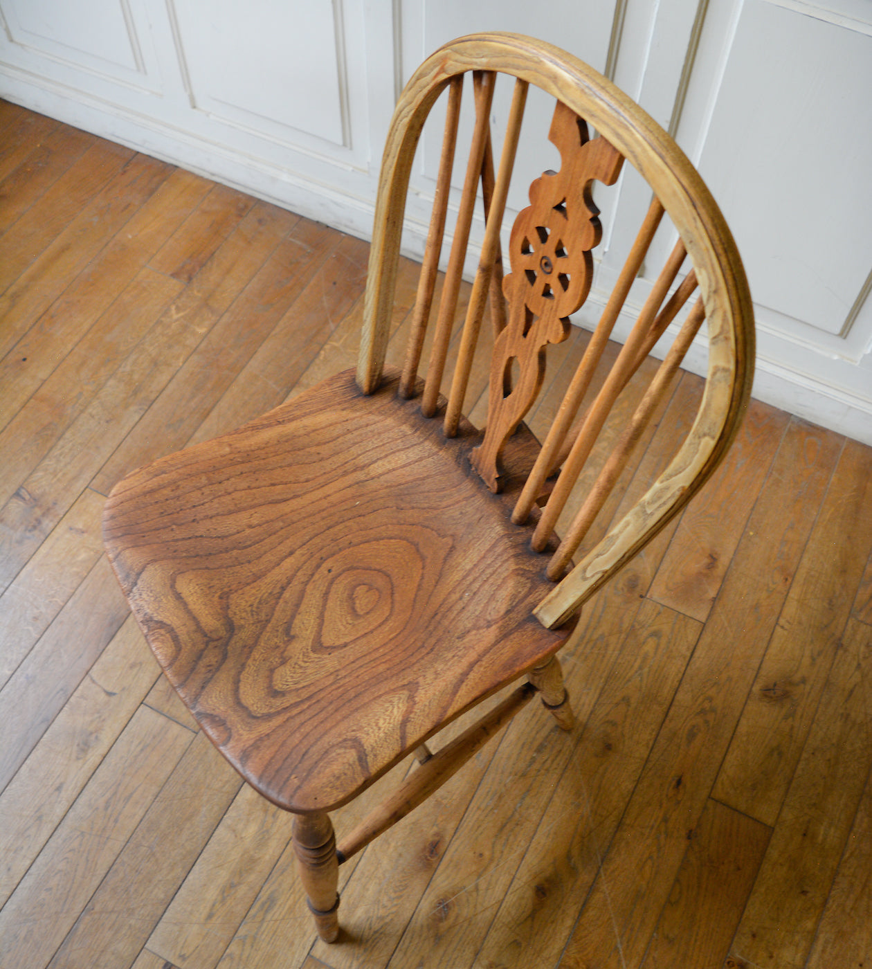 アンティークホイルバックチェア – 英国アンティーク家具専門店 神戸