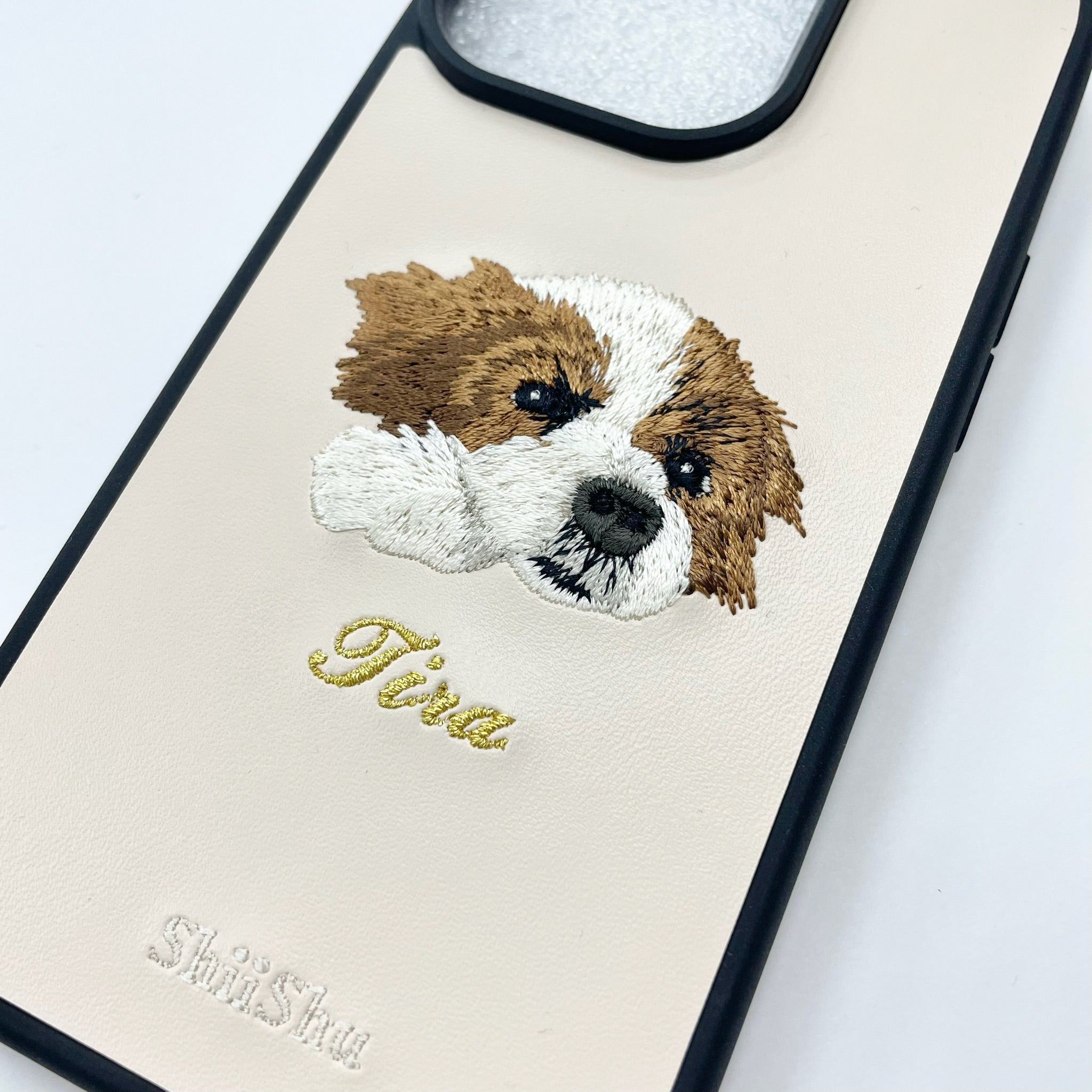 ORDER作品＞刺繍スマホケース【犬（Tira） - リアル調】ShiiShu