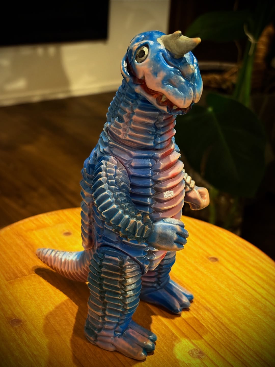 締切間近！ 安楽安作氏の「ウルトラ怪獣」最新作は「ゴモラ