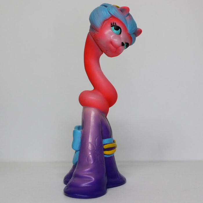 シマックス × Goldmoleの新作「ろくろ首 小」「ろくろ首 夏着物ver. 大