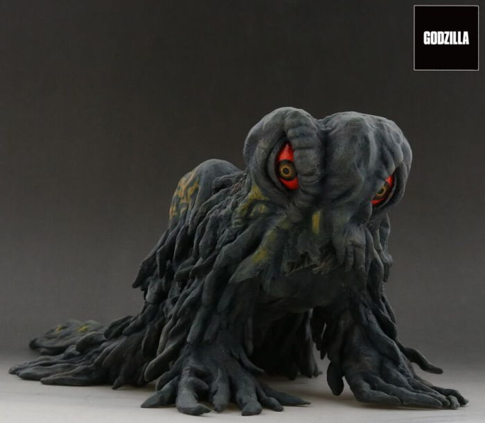 エクスプラスの［東宝大怪獣シリーズ］より「ヘドラ(上陸期)四つん這い