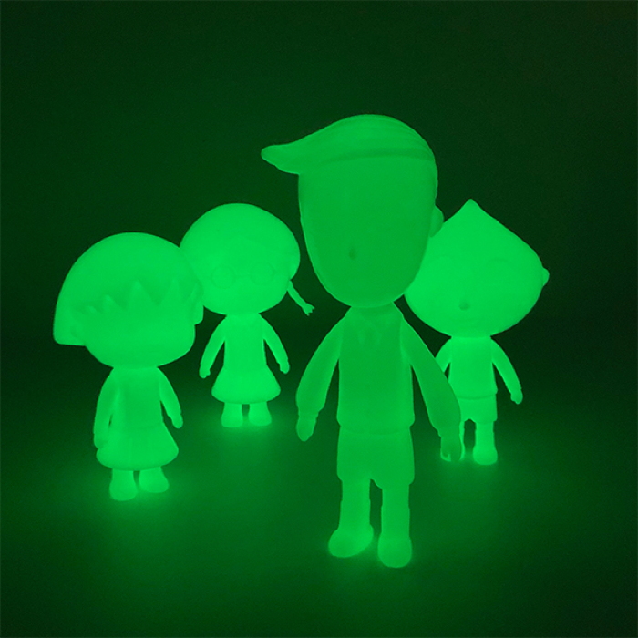 SOFVIPS注目の光る「ちびまる子ちゃん glow in the dark series」で