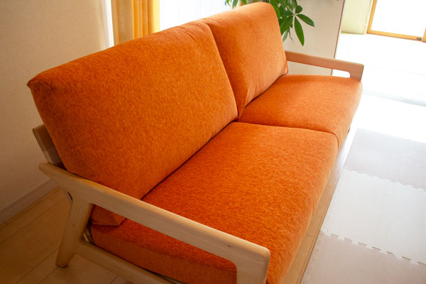 ラッキーカラーはオレンジ♪ヴァルトソファ3人掛け（高浜市O様