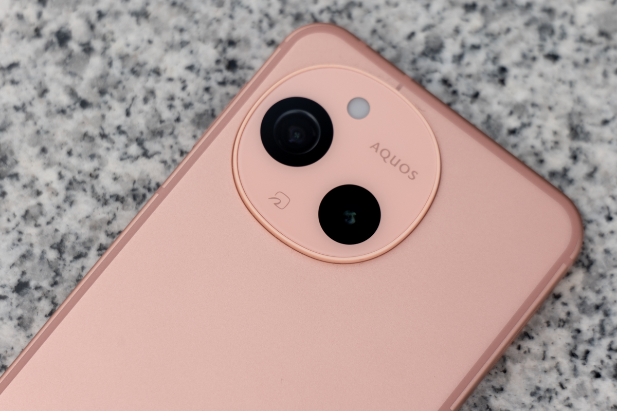 可愛くてスゴいやつ。AQUOS sense9 レビュー - すまほん!!