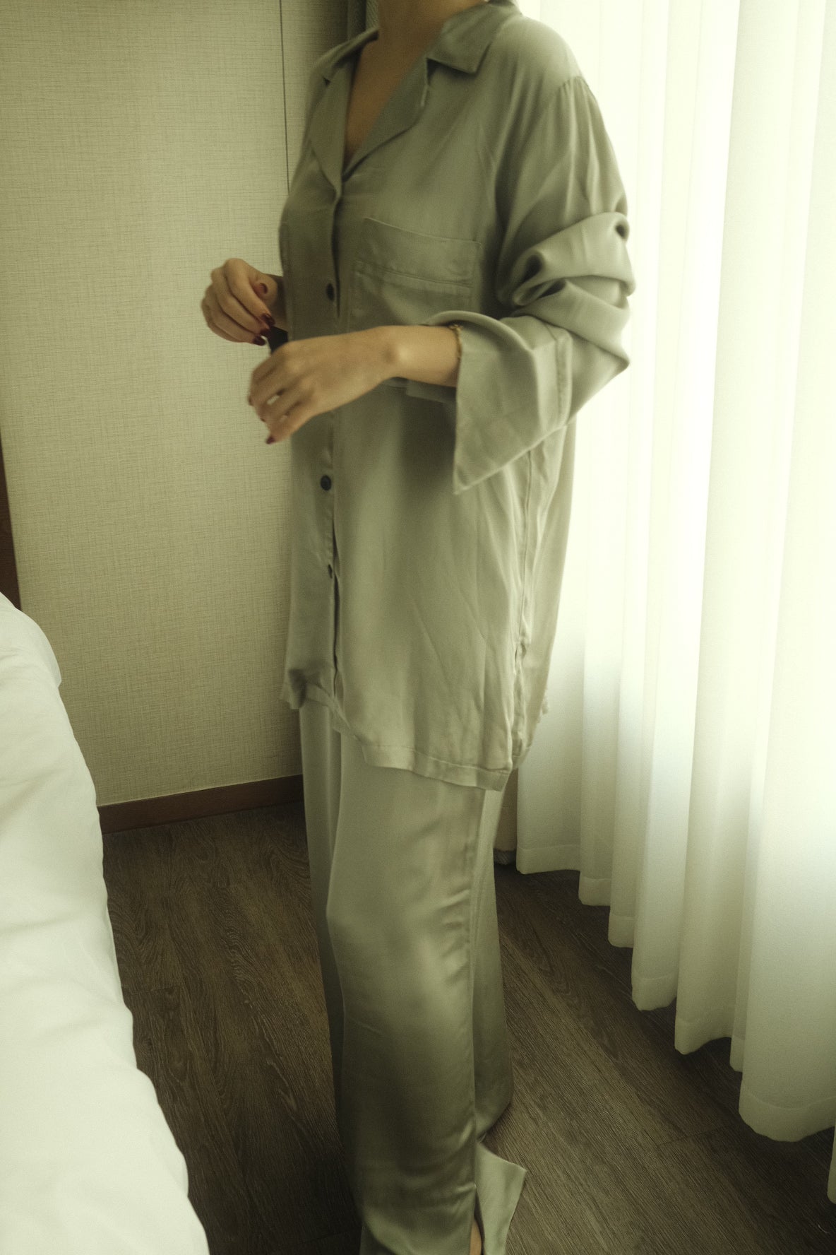 Collagen roomwear unisex Satin – SUMIDAY