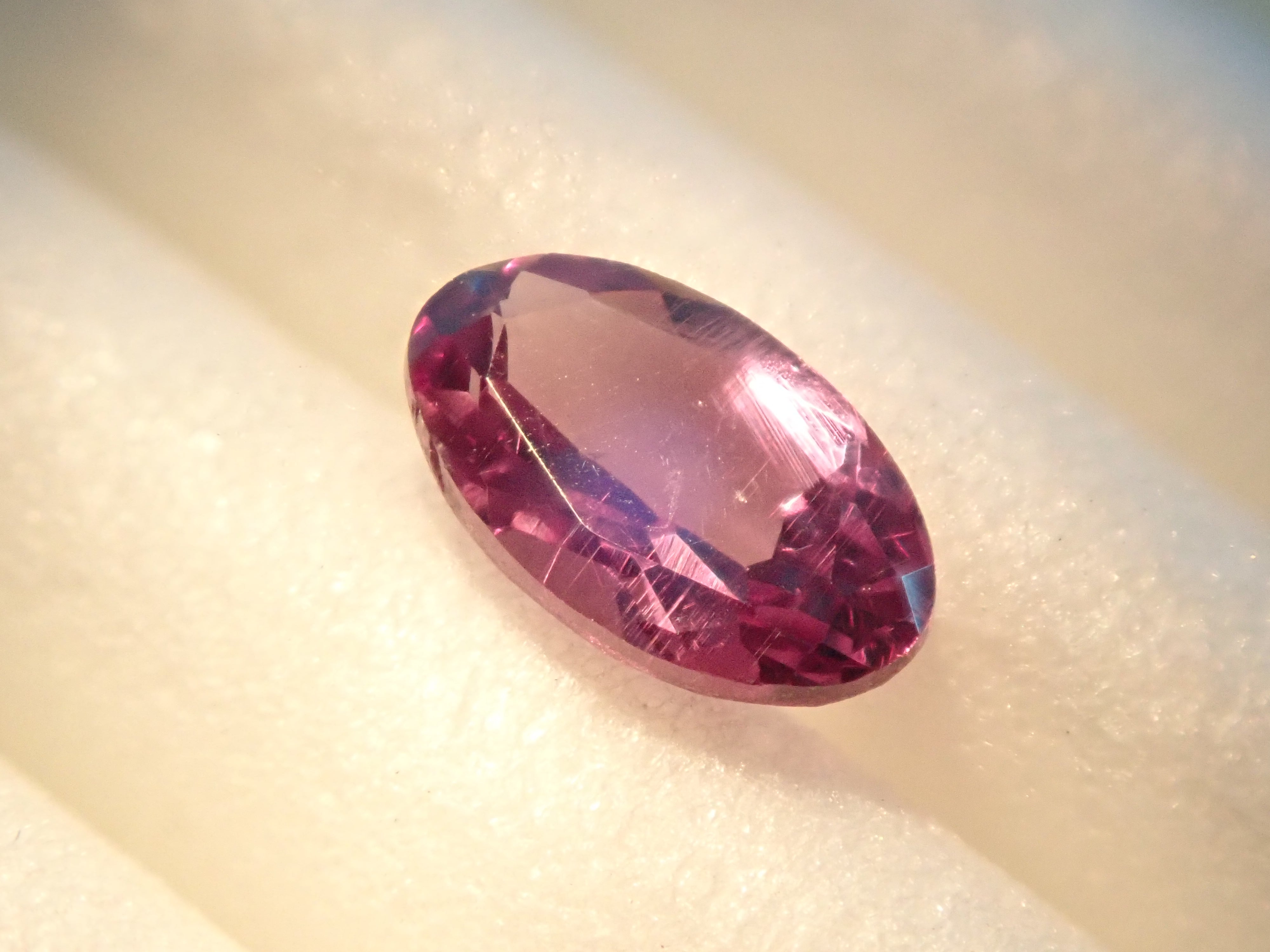 タンザニア産カラーチェンジガーネット 0.290ctルース