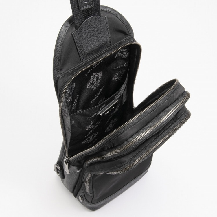 Orobianco／オロビアンコ ソロペルテ ボディバッグ 5L 660g 92959(01