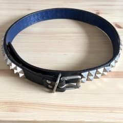 生産終了 TOCCATA トッカータ 2連 ピラミッド 鋲 スタッズ ベルト