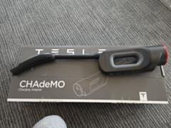 数回のみ使用」テスラ チャデモ アダプター tesla CHAdeMO - メルカリ