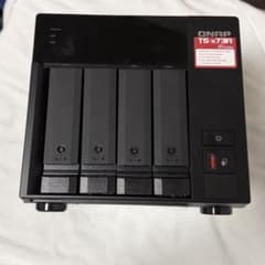 QNAP TS-473A 4ベイNAS 16GBメモリ SSD付き - メルカリ