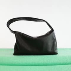 KEESE レザートートバッグ ハンドバッグ Mサイズ レディース ブラック