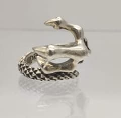 Gucho ガッチョ パイロマニアック クロスボーンリング スカルリング