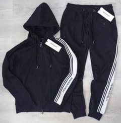 新品XLサイズ セットアップ ラインロゴ ウノピゥウノウグァーレトレ