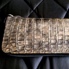 イサムカタヤマバックラッシュクロコダイル墨染め入り江ワニポロサス