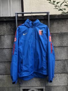 2019 Urawa Reds Nike STORM-FIT ピステジャケットM - メルカリ