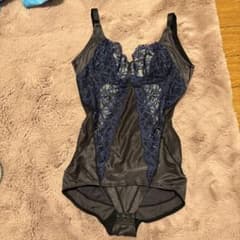 レース装飾 ボディスーツ C75L ブラック/ネイビー - メルカリ