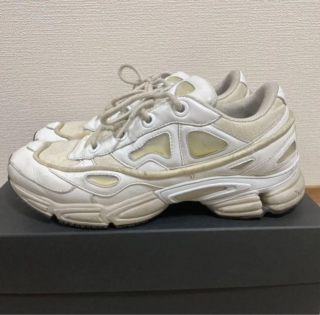 2026年最新】raf simons ozweegoの人気アイテム - メルカリ