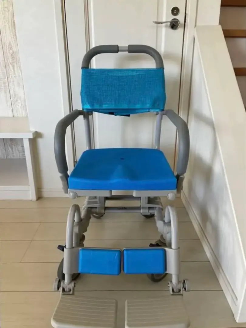 2026年最新】入浴用車椅子・シャワーキャリーの人気アイテム - メルカリ