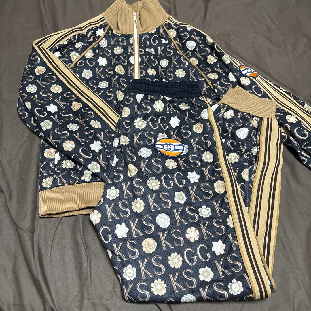 2026年最新】グッチ 上下 ジャージの人気アイテム - メルカリ