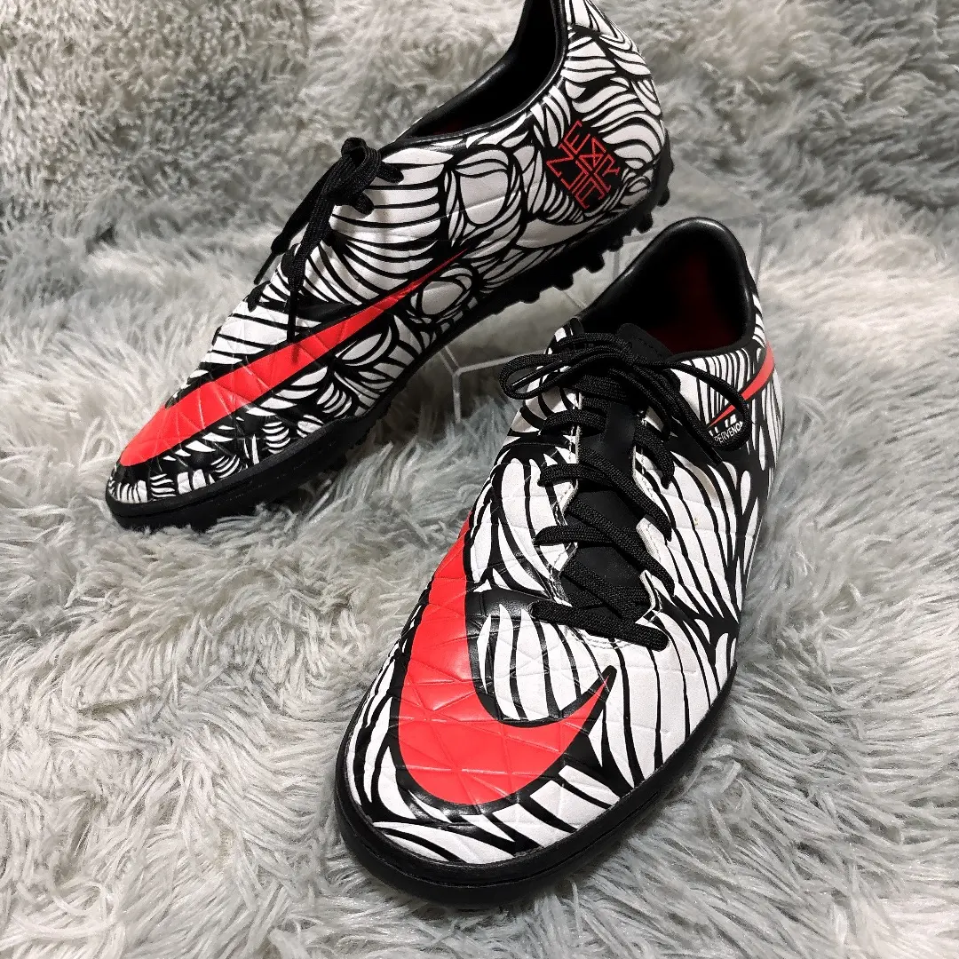 2026年最新】ナイキ ハイパーヴェノム トレーニングシューズの人気