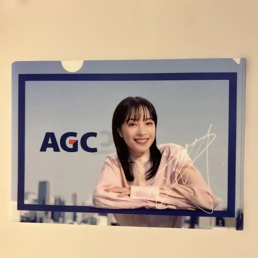 2026年最新】広瀬すず直筆サインの人気アイテム - メルカリ