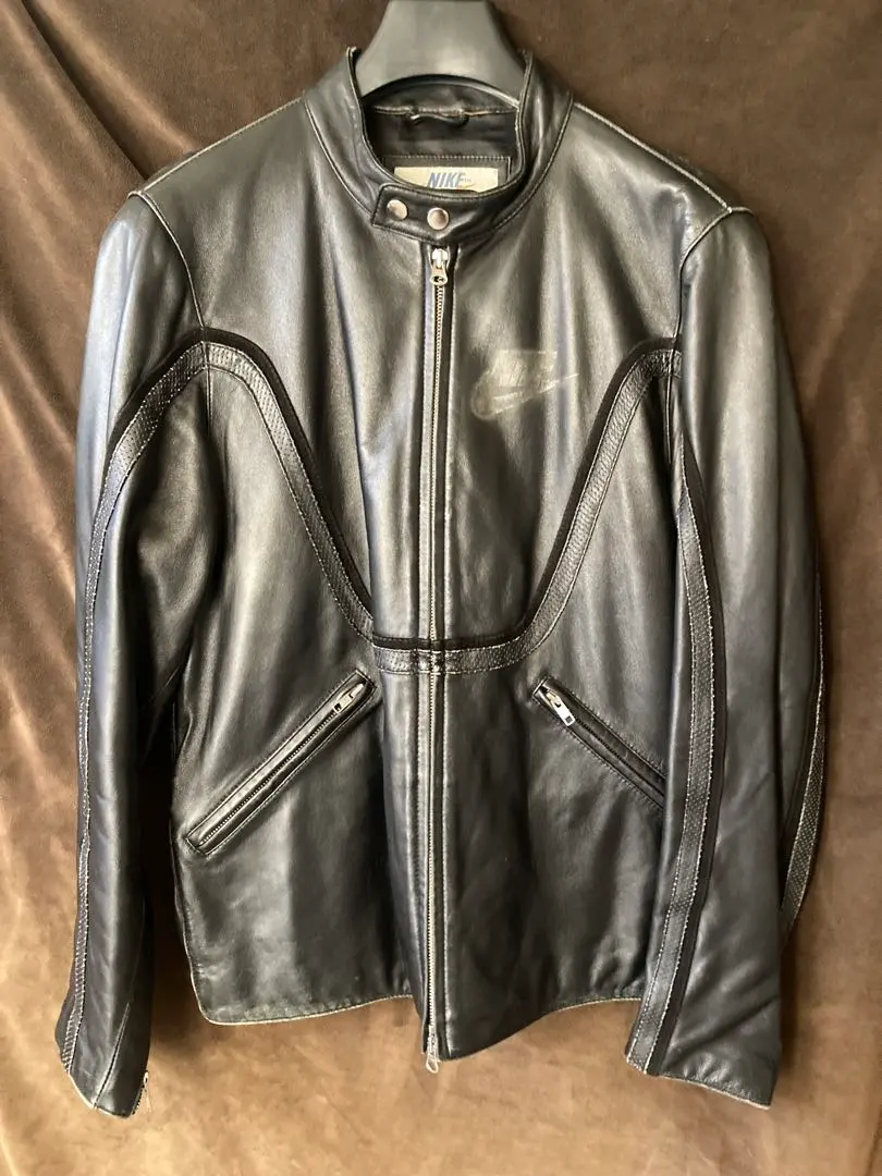2026年最新】NIKE レザージャケット・ライダースの人気アイテム - メルカリ