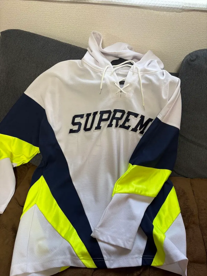 2026年最新】Supreme Hooded Hockeyの人気アイテム - メルカリ