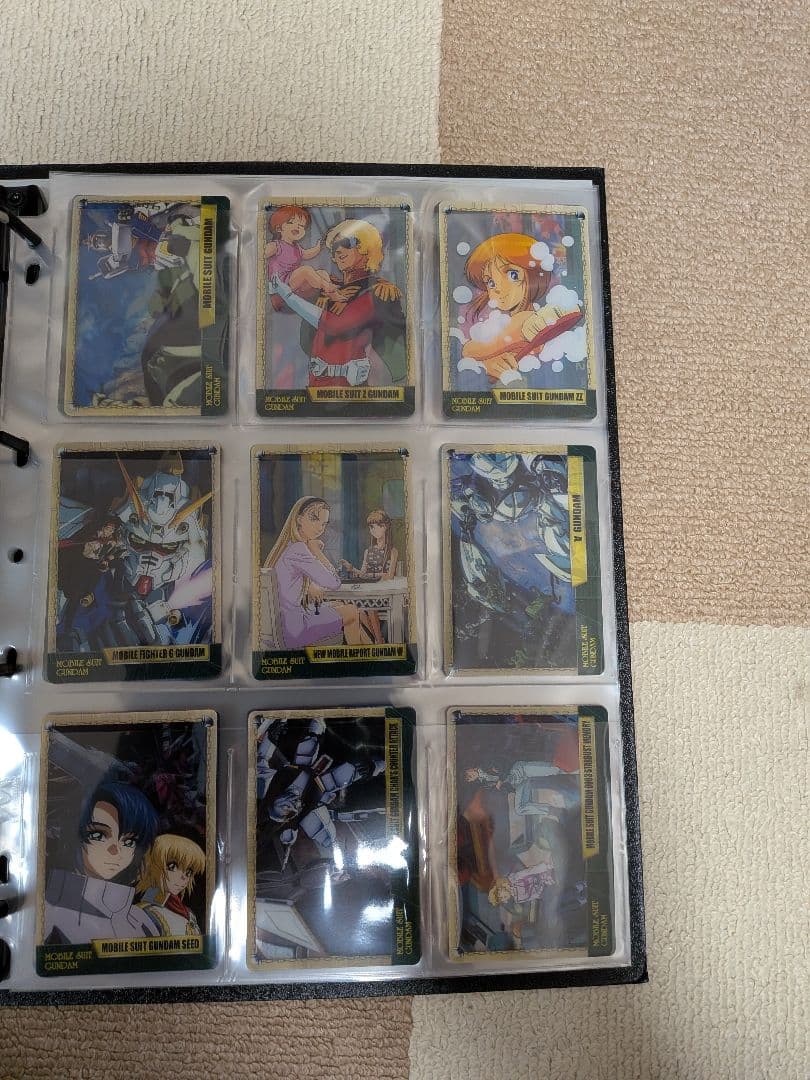 ガンダムカード260枚と COSMIC ERA FILE　ラクス　ハマーンセイラ