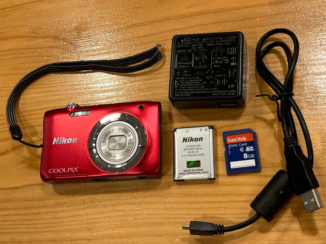 Nikon デジタルカメラ COOLPIX A100 レッド