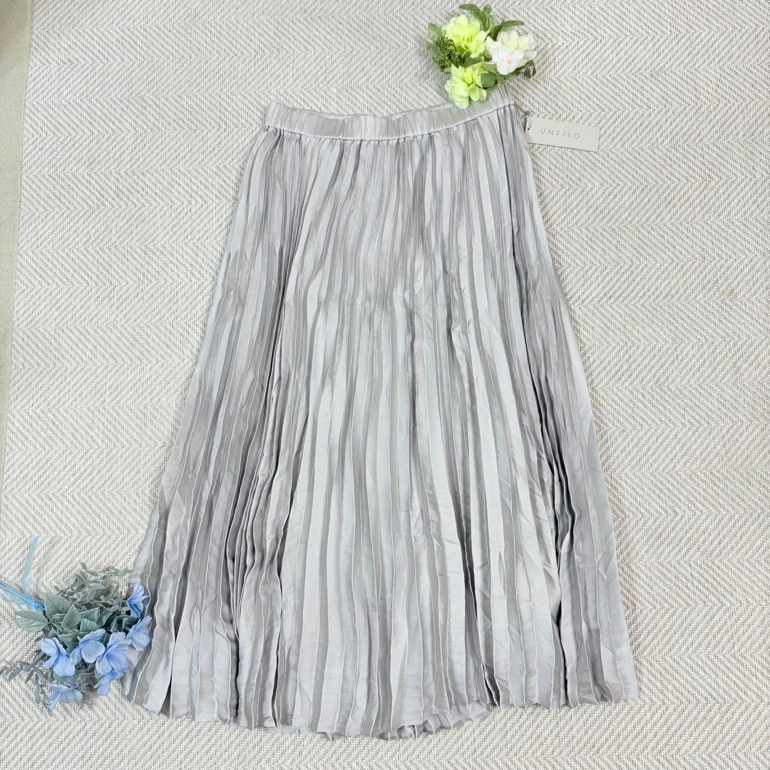 新品 タグ付✨UNFILO❤️プリーツスカート ライトグレー XL 大きい