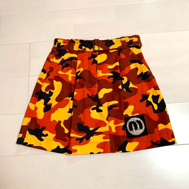 ミュウミュウ　miumiuスカート40 中古・古着通販】MIU MIU (ミュウミュウ) スカート ブラック サイズ:40