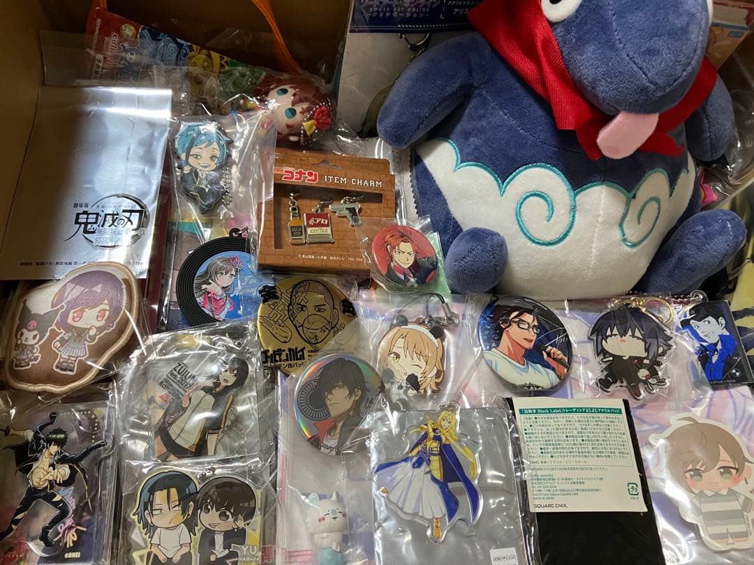 大量　グッズ　まとめ売り　フィギュア　アクリルスタンド　アクスタ　ぬいぐるみ